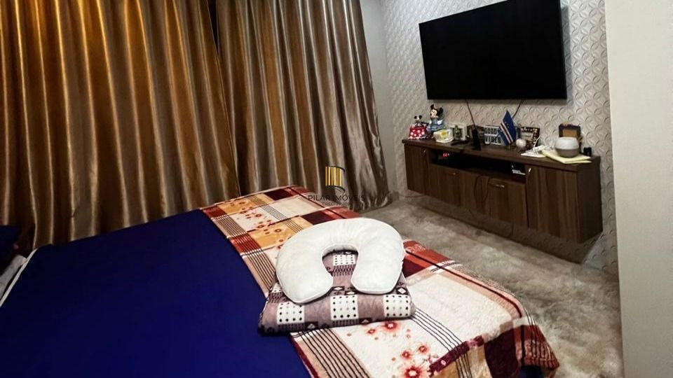 Casa 5 dormitórios no bairro Jardim Algarve