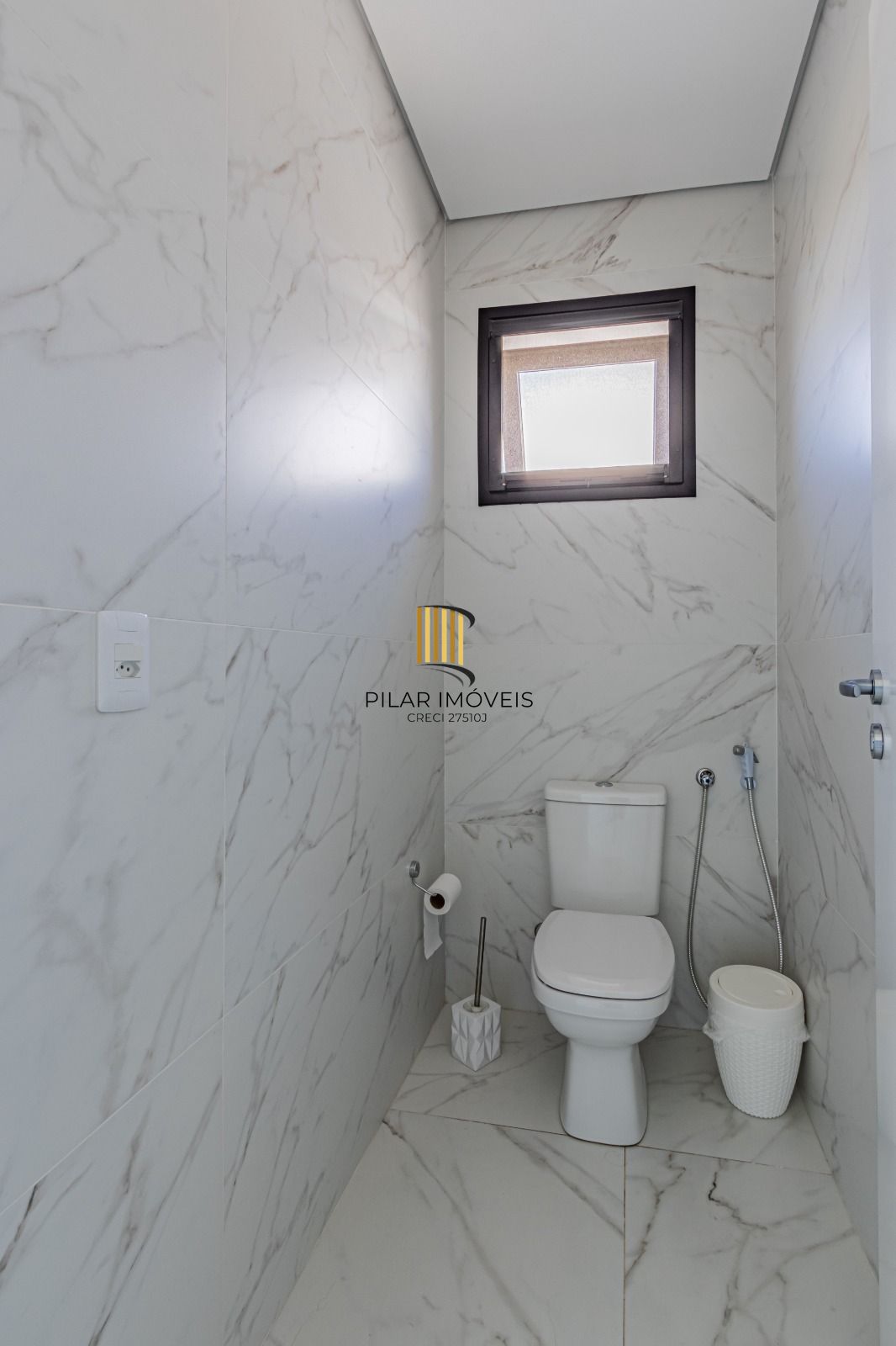 Casa de Condomínio 4 dormitórios no bairro São Vicente