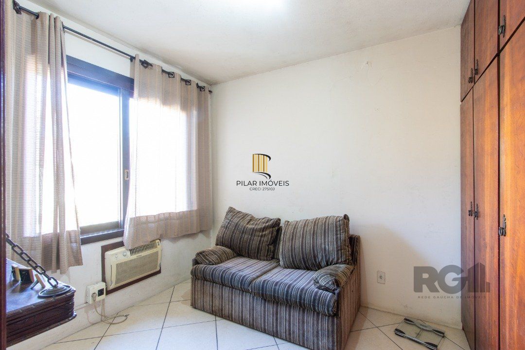 Casa de Condomínio 4 dormitórios no bairro Hípica