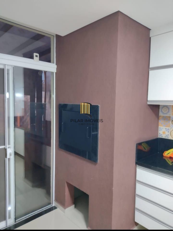 Casa em Condomínio com 4 quartos, 2 suítes, 3 banheiros , 4 vagas