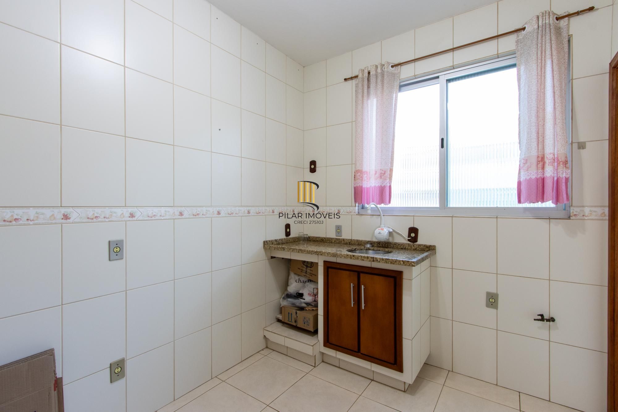 Apartamento de 2 Dormitórios na Cel Massot, Bairro Cristal
