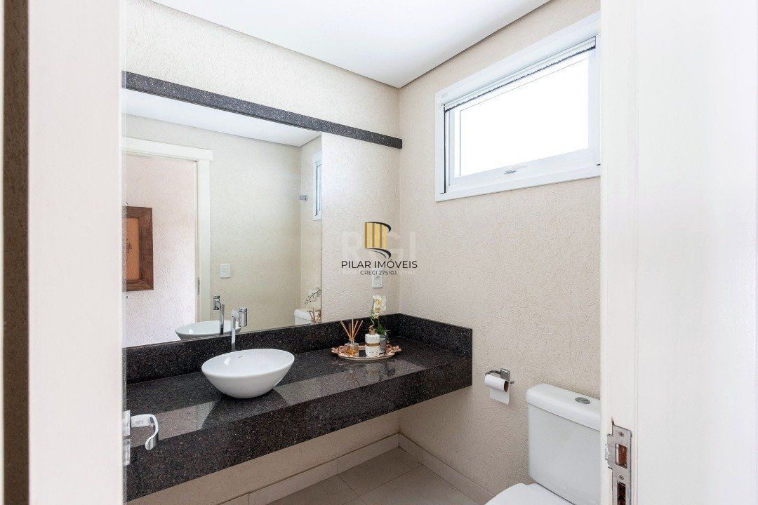 Casa de Condomínio 4 dormitórios no bairro Belém Novo