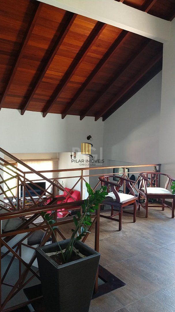 Casa Condominio para Venda - 308m², 5 dormitórios, sendo 1 suites, 3 vagas - Nonoai