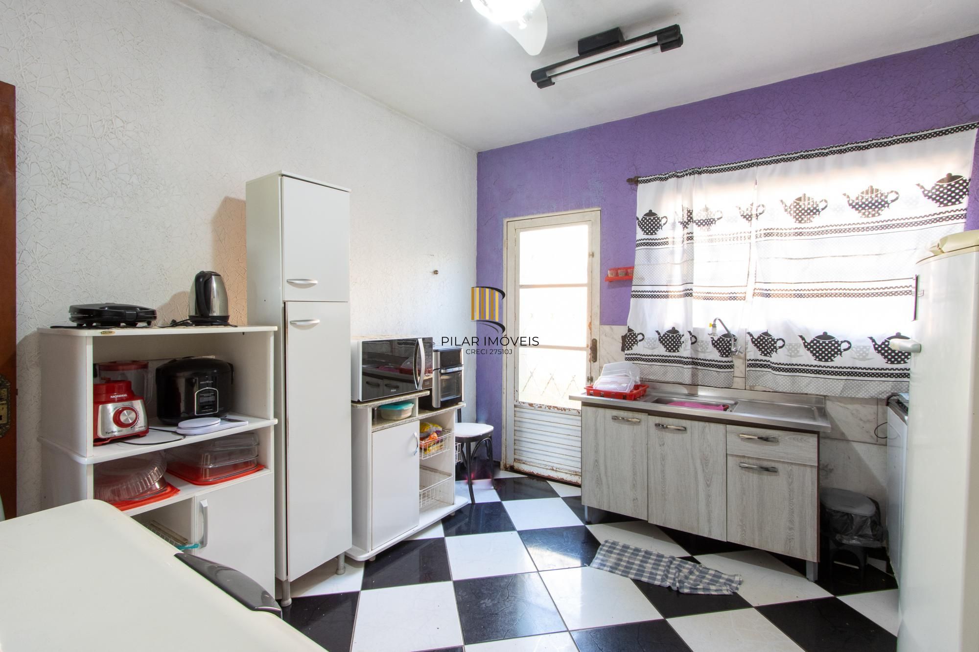 Casa 3 dormitórios no bairro Espírito Santo