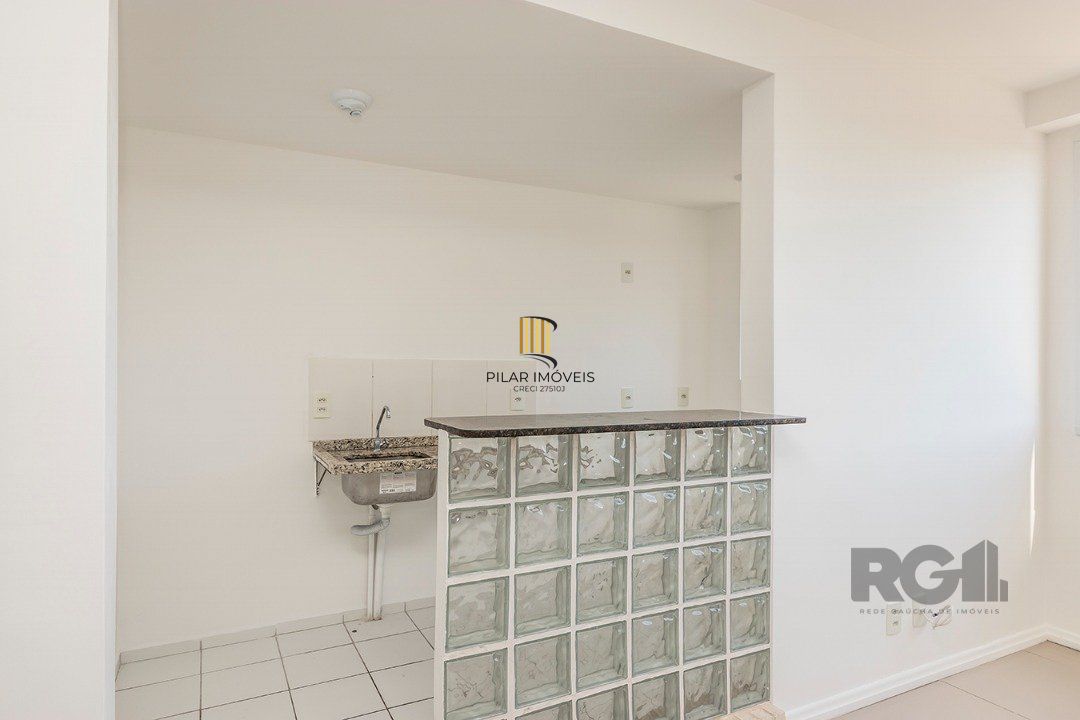 Apartamento  com 2 quartos e 1 banheiro no total