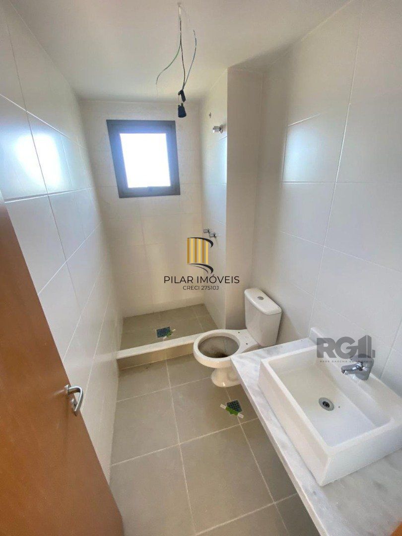 Apartamento 6 dormitórios no bairro Cavalhada