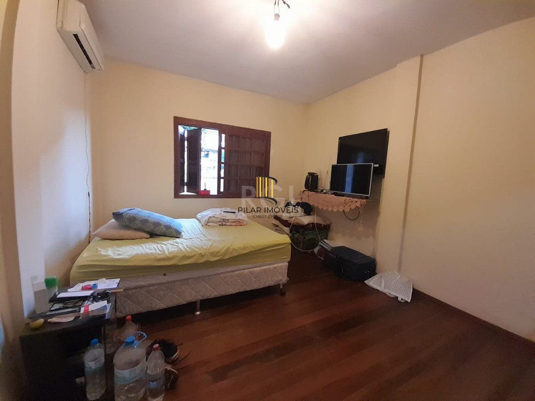 Casa para Venda com 3 dormitórios, sendo 1 suites e 3 vagas no bairro Ipanema