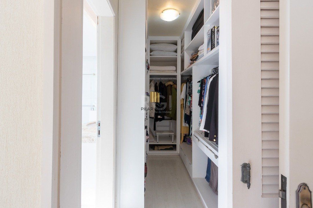 Casa para Venda - 256.5m², 3 dormitórios, sendo 1 suites, 2 vagas - Espirito Santo