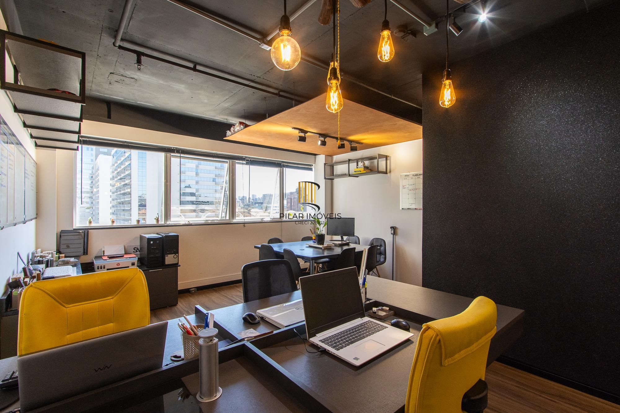 Sala comercial com 35,63, com 1 vaga escriturada no DOC Santana, da Melnick