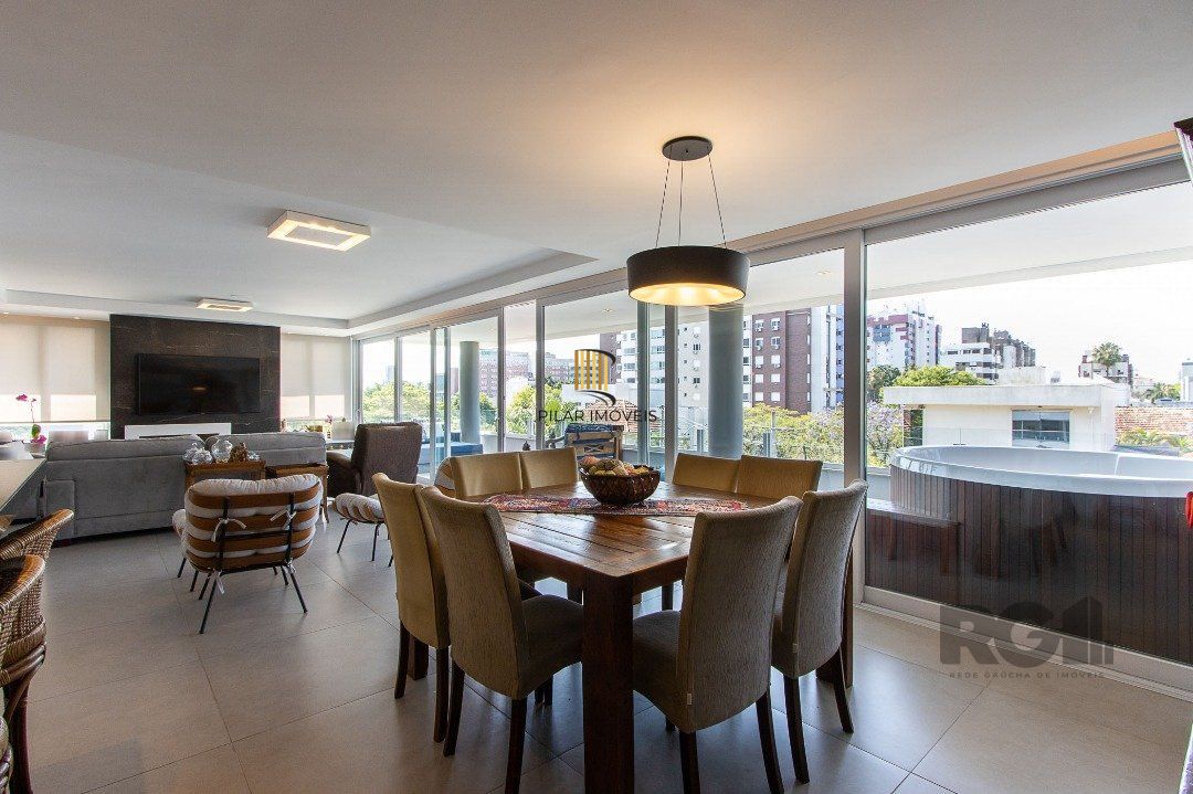 Apartamento 3 dormitórios no bairro Menino Deus