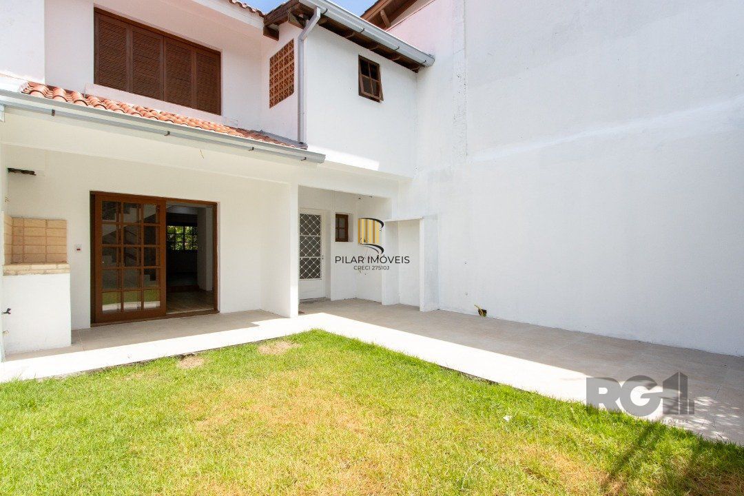Casa 3 dormitórios no bairro Ipanema