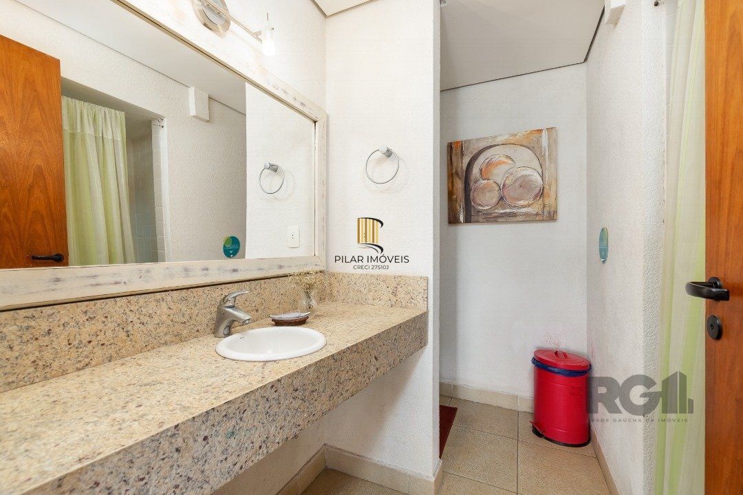 Casa 4 dormitórios no bairro Vila Assunção