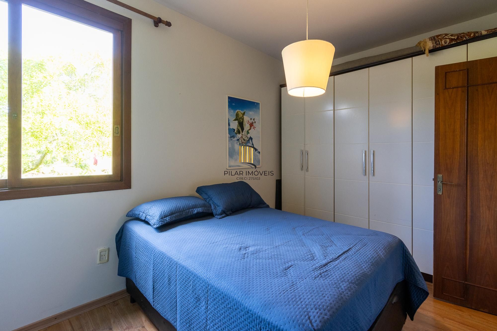 Casa em condomínio á venda com 6 dormitórios em Porto Alegre