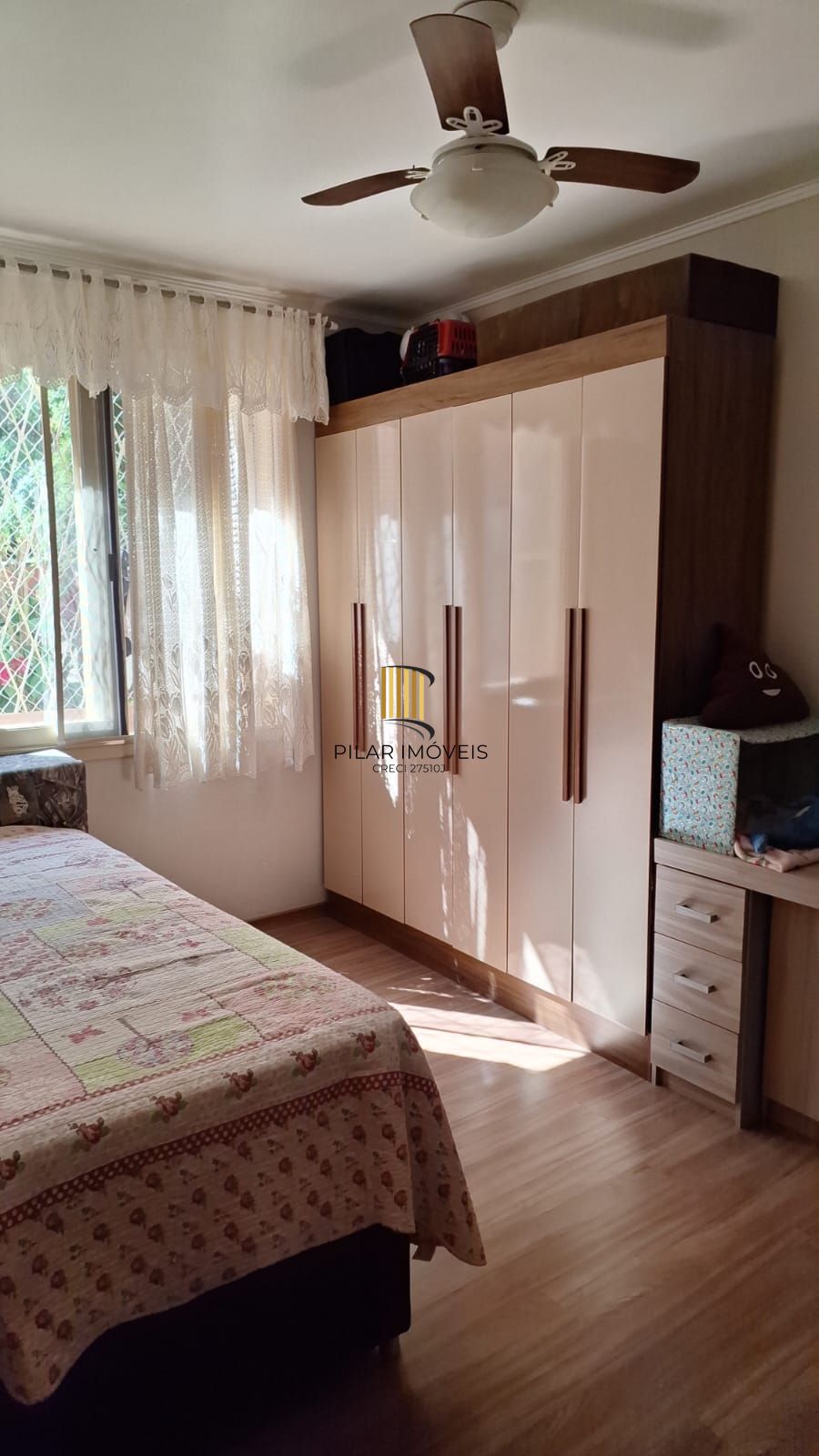 Apartamento  2 dormitórios,  garagem -  bairro Tristeza, Porto Alegre
