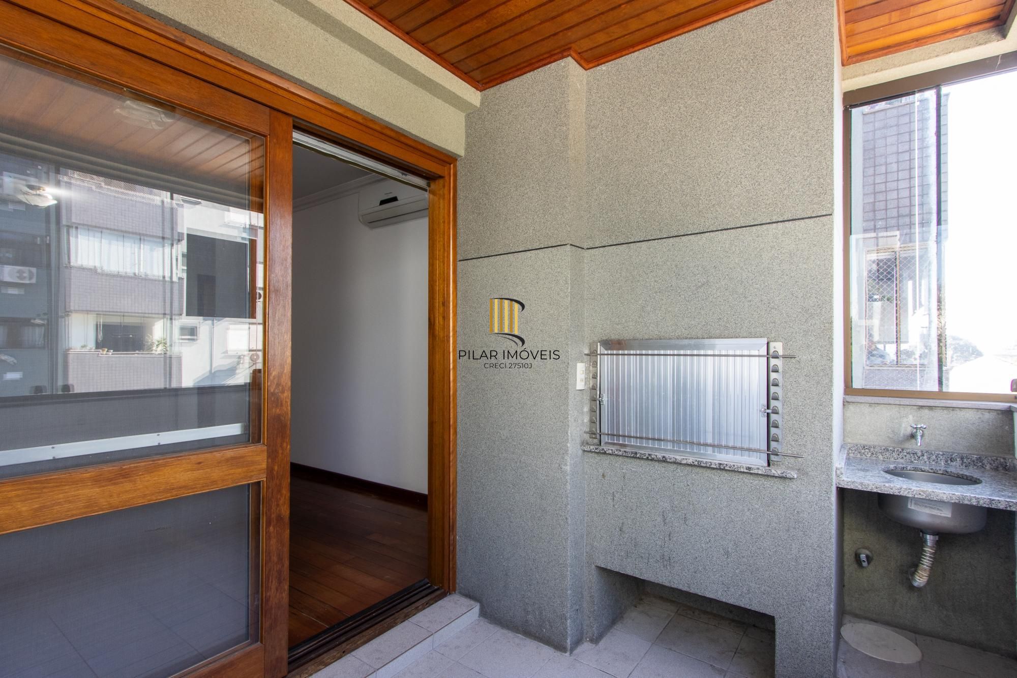Apartamento 3 dormitórios no bairro Camaquã