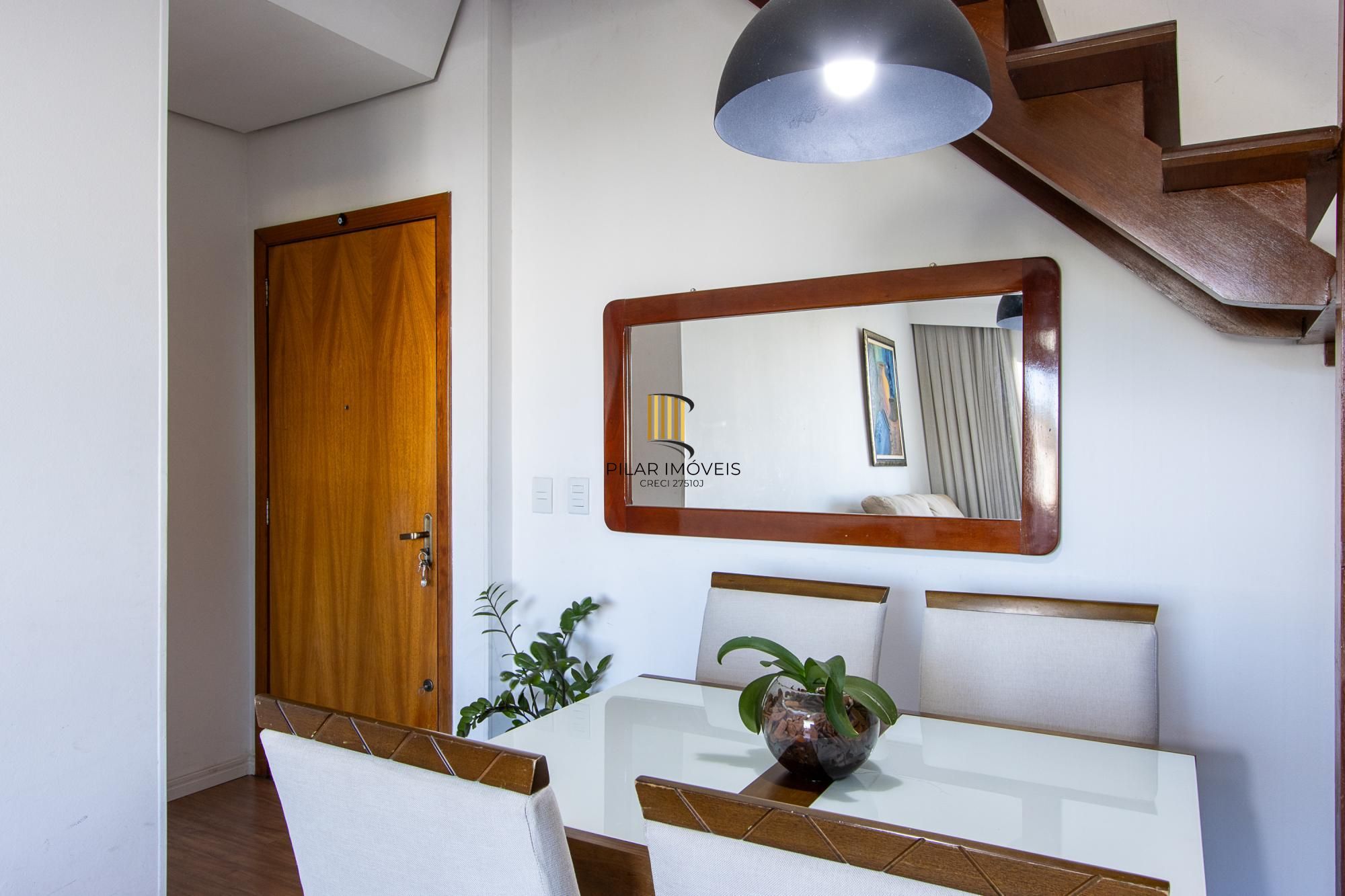 Cobertura 2 dormitórios - Bairro Camaquã