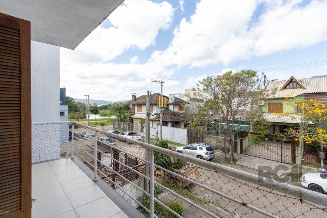 Casa 3 dormitórios no bairro Hípica