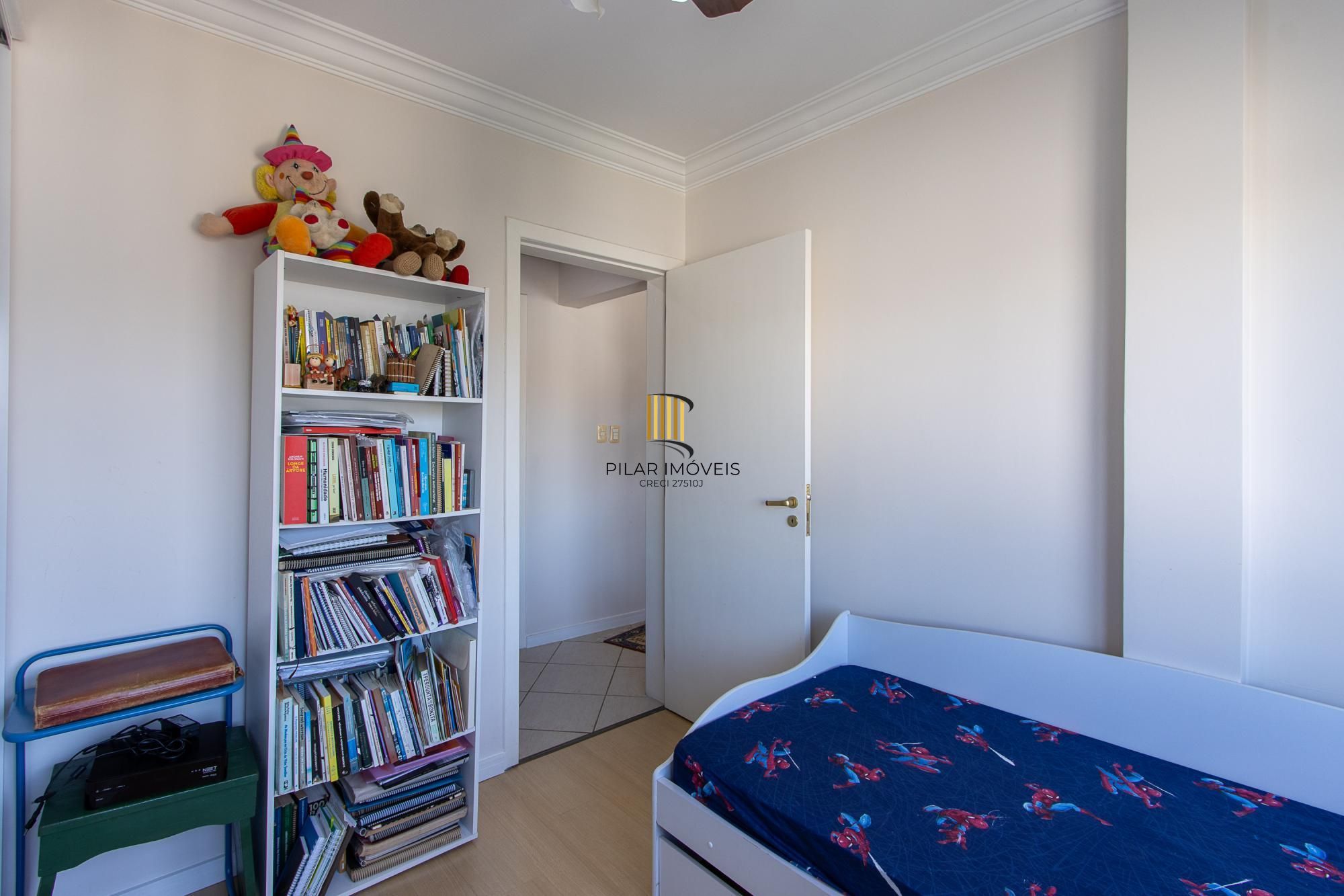 Cobertura com 2 dormitórios, incluindo 1 suíte.