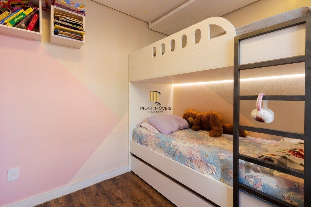 Casa em condomínio, 3 quartos, 1 suite, lareira, churrasqueira, 1 vaga - Bairro Tristeza