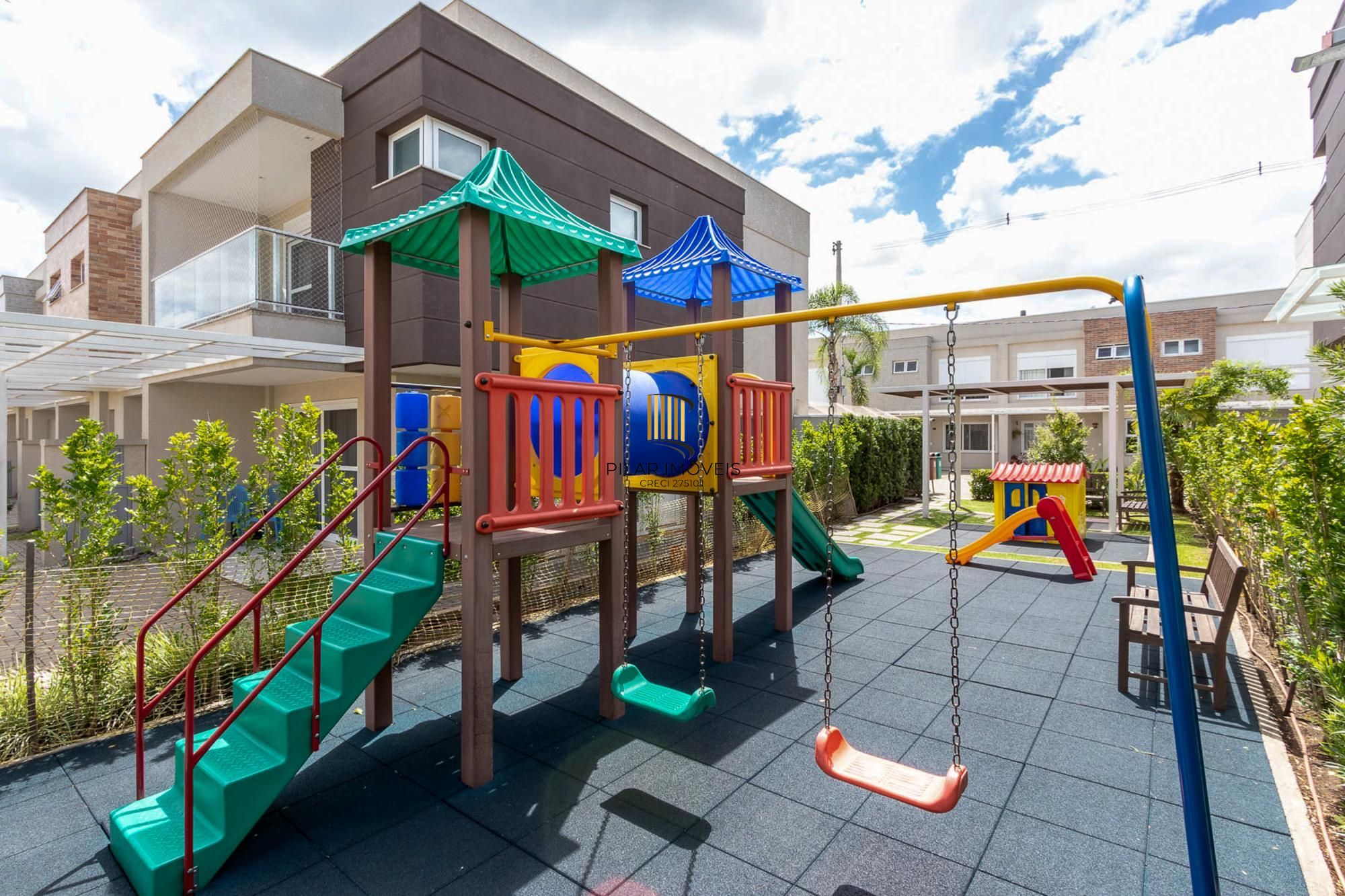 Casa em Condomínio Fechado
