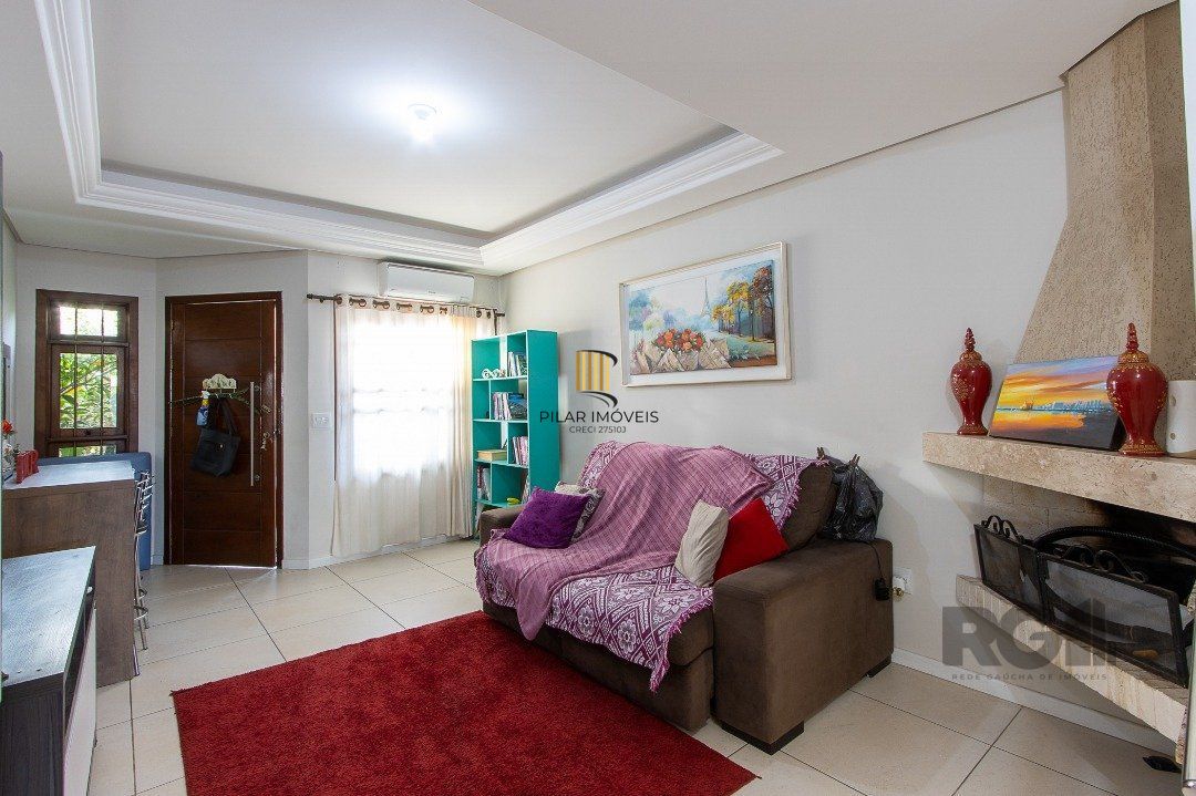 Casa 3 Dormitório(s) Bairro Hípica