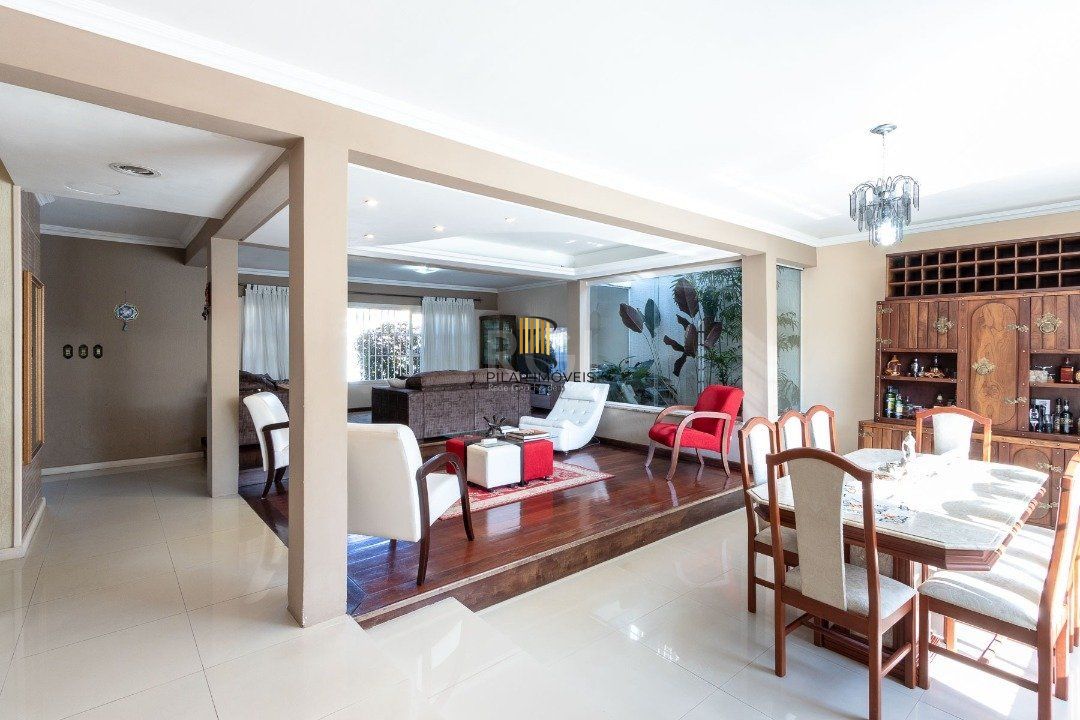 Casa para Venda - 256.5m², 3 dormitórios, sendo 1 suites, 2 vagas - Espirito Santo
