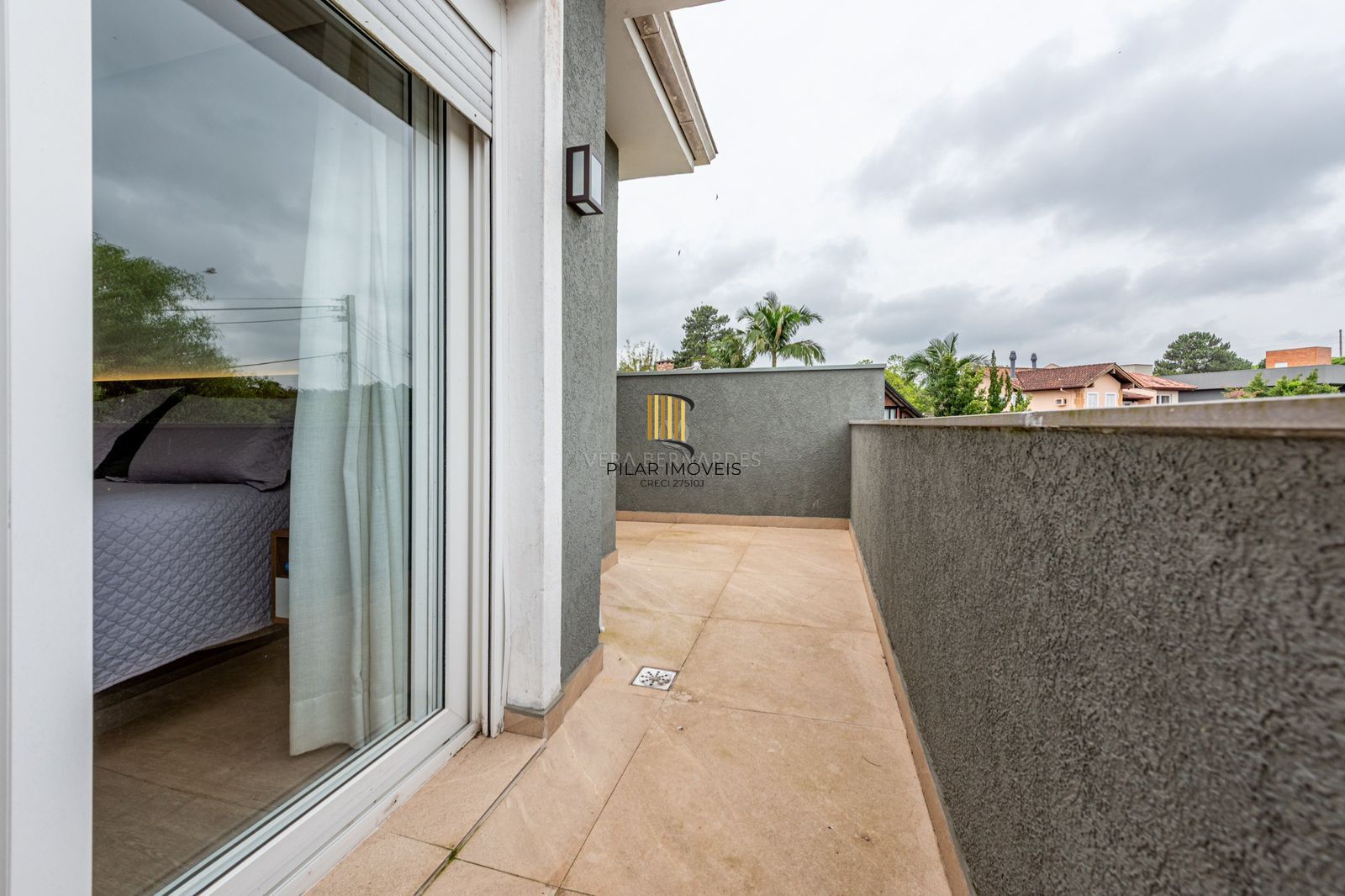 Casa de Condomínio 4 dormitórios no bairro Terraville