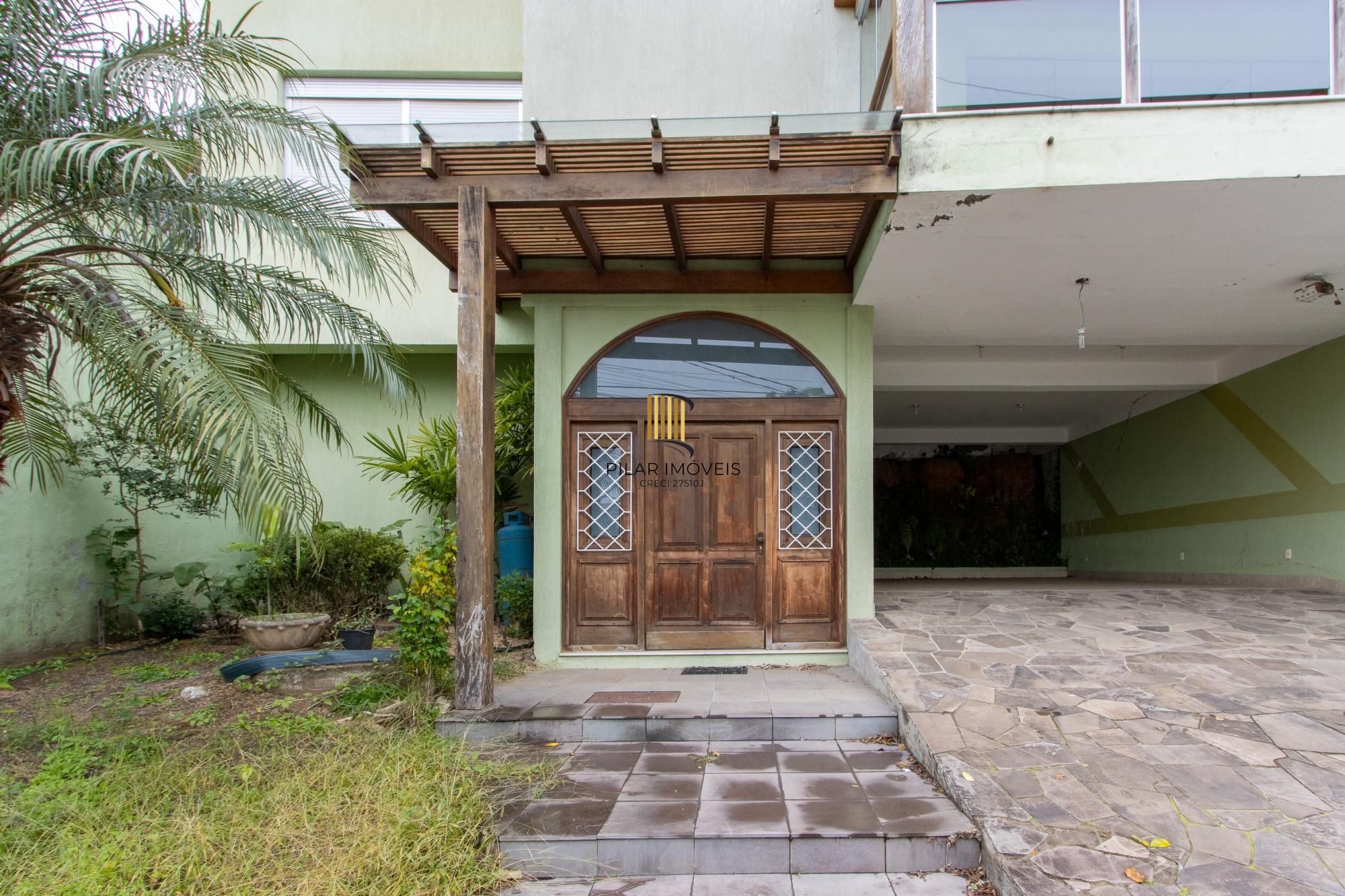 Casa para Venda - 470m², 3 dormitórios, sendo 1 suites, 6 vagas - Nonoai