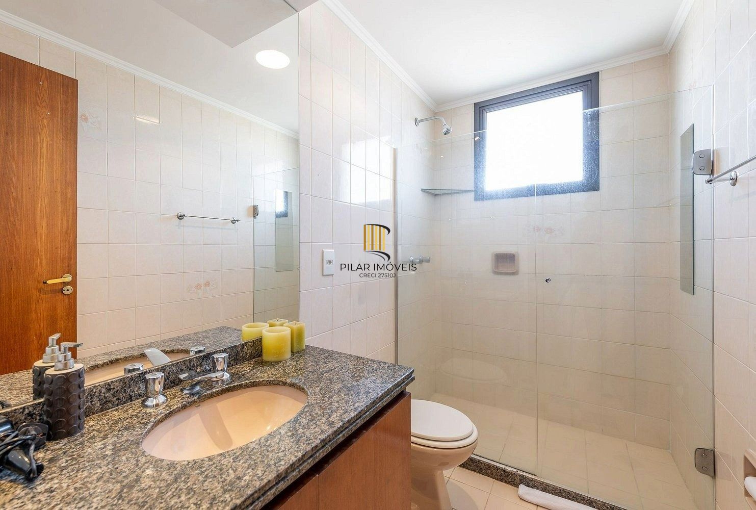 Apartamento de 2 dormitórios sendo 1 suíte e 1 vaga