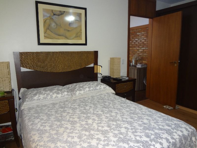 Casa para Venda - 268m², 3 dormitórios, sendo 1 suites, Jardim Isabel