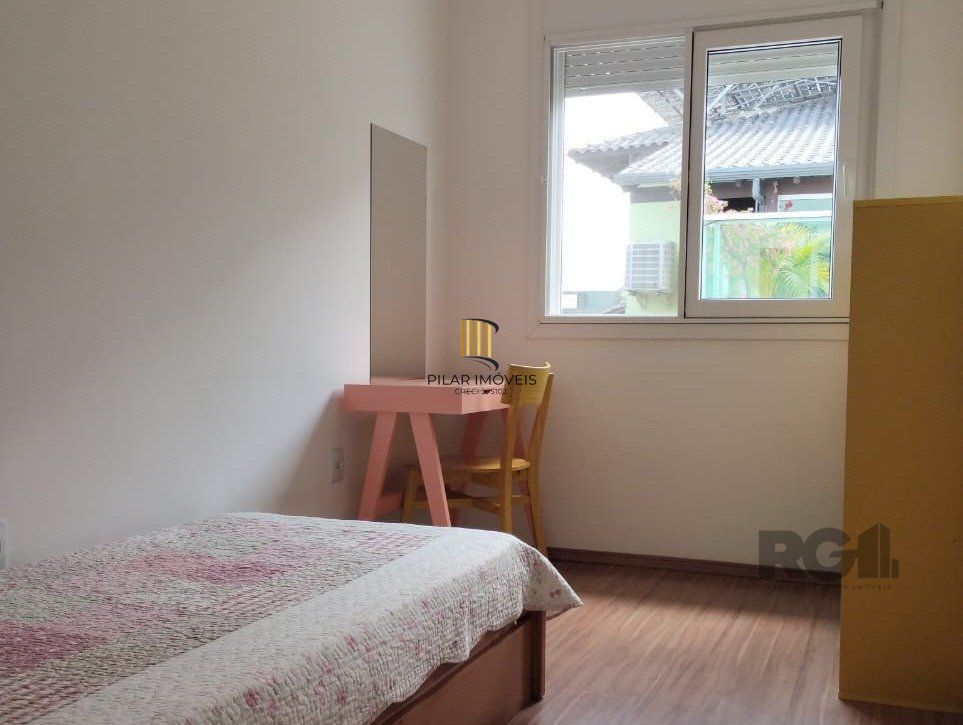 Casa para Venda - 178.4m², 3 dormitórios, sendo 1 suites, 2 vagas - Hípica