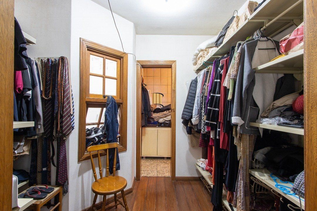 Casa 4 Dormitório(s) Bairro Nonoai