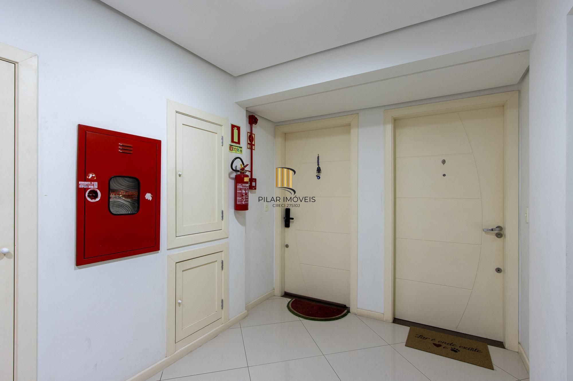 Apartamento MOBILIADO à venda - 2 dormitórios, suíte - Vista  perene