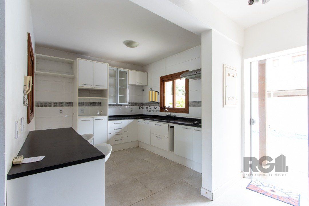 Casa Condominio para Venda - 196.61m², 3 dormitórios, sendo 1 suites, 1 vaga - Guarujá