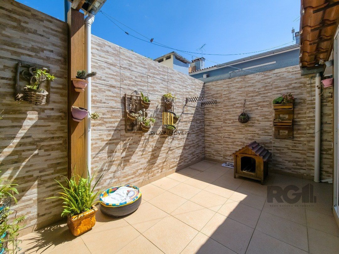 Casa de Condomínio 3 dormitórios no bairro Vila Nova