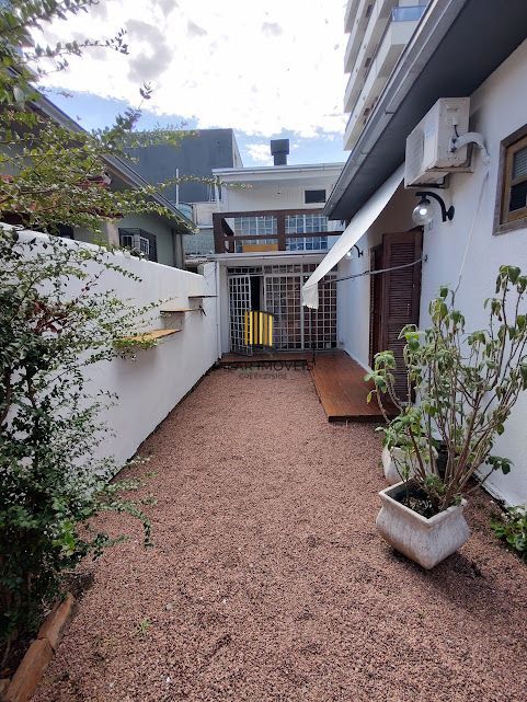 Casa térrea à Venda - Tristeza, 2 Quartos, 60 m² - Porto Alegre - Pilar Imóveis