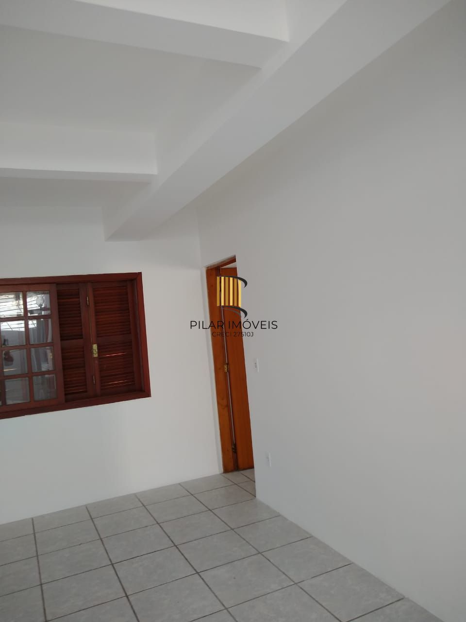 Casa 2 dormitórios no bairro Cristal