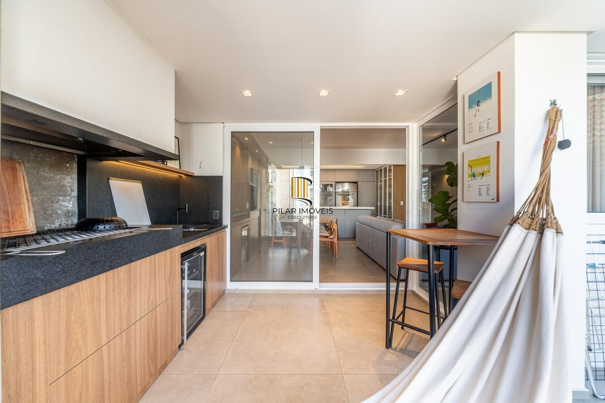 Apartamento Alto Padrão com Vista Definitiva em Bairro Nobre de Porto Alegre