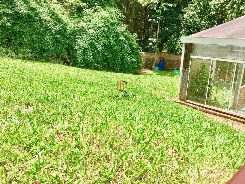 Casa para Venda - 570m², 3 dormitórios, sendo 1 suites, 2 vagas - Hípica