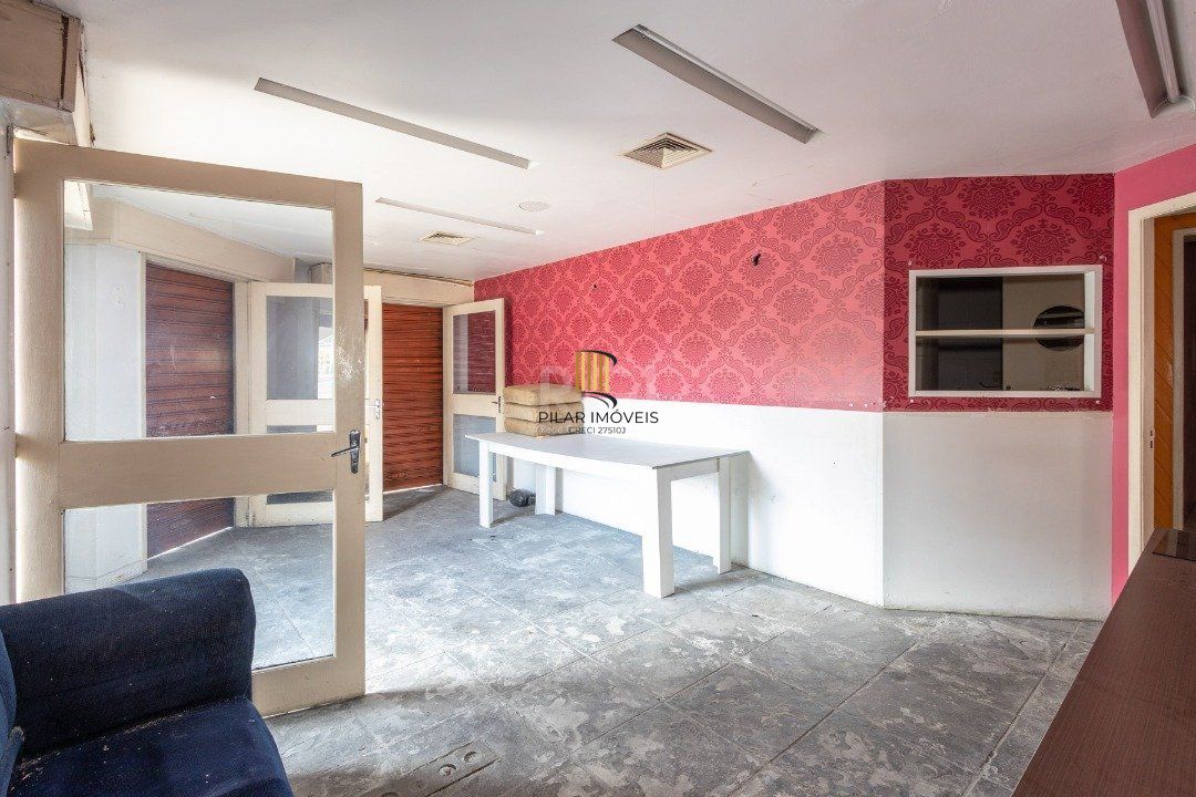 Casa para Venda - 373.1m², 2 dormitórios, Vila Conceição