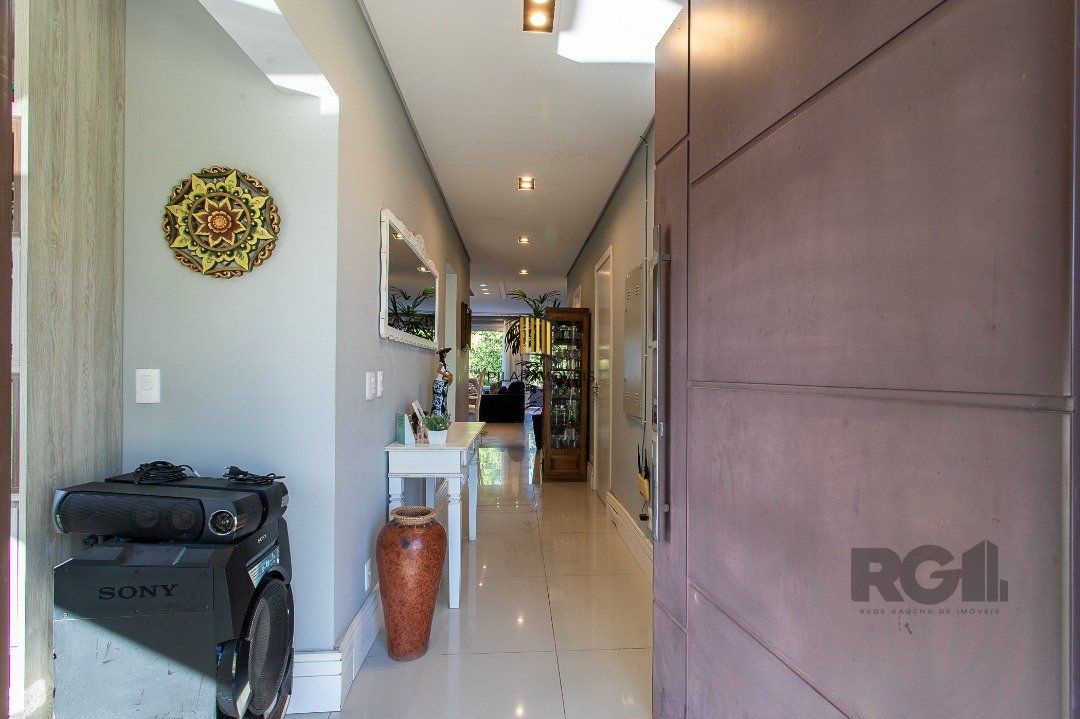 Casa de Condomínio 4 dormitórios no bairro Belém Novo