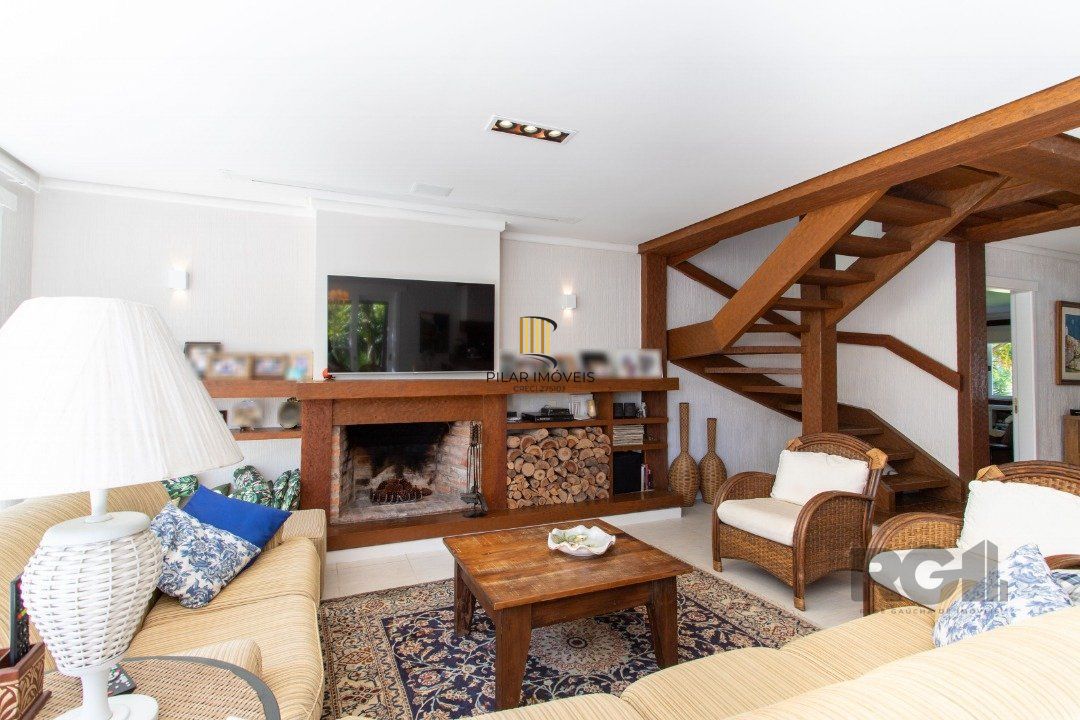Casa para venda - 321m² - 4 suítes - Chapéu do Sol