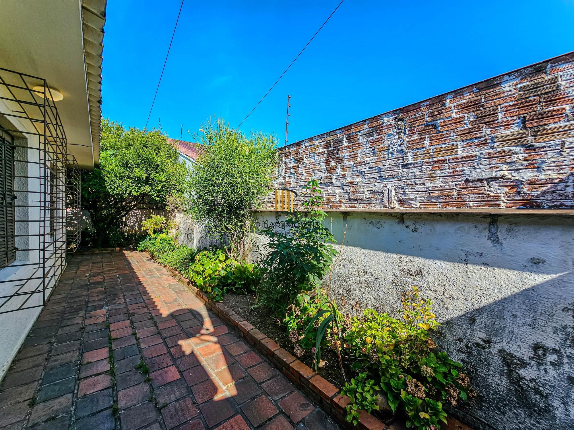 Casa Térrea 3 dormitórios - Excelentes Condições!