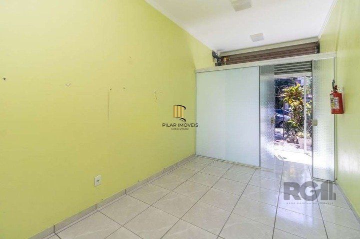 Sala Comercial no bairro Camaquã