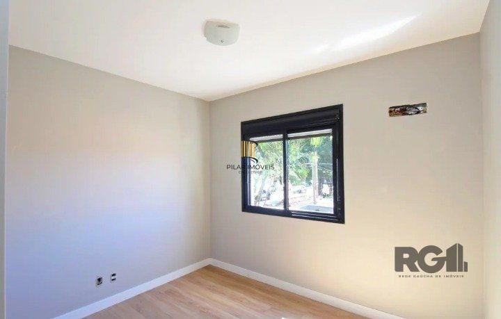 Apartamento 2 dormitórios no bairro Camaquã