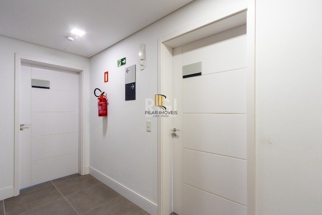 Conjunto/Sala para Venda - 104m², 0 dormitórios, São João