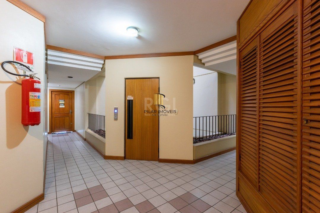 Apartamento para Venda - 104m², 3 dormitórios, sendo 1 suites, 1 vaga - Floresta