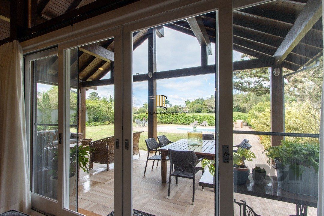 Casa Terra Ville, com 3 suites