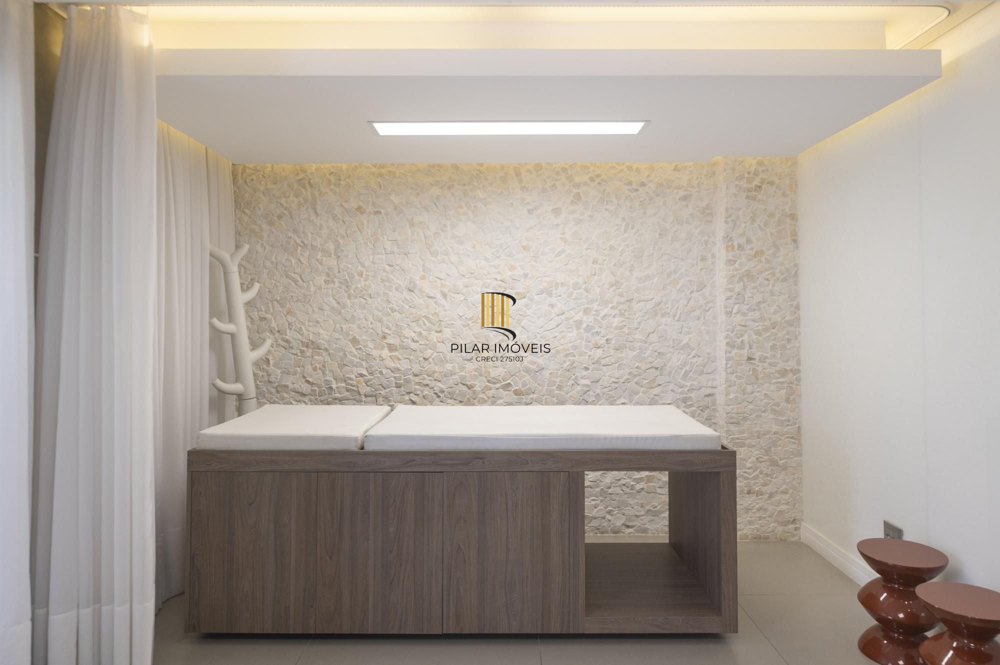 Loft com 39m², 1 vaga no bairro Auxiliadora em Porto Alegre