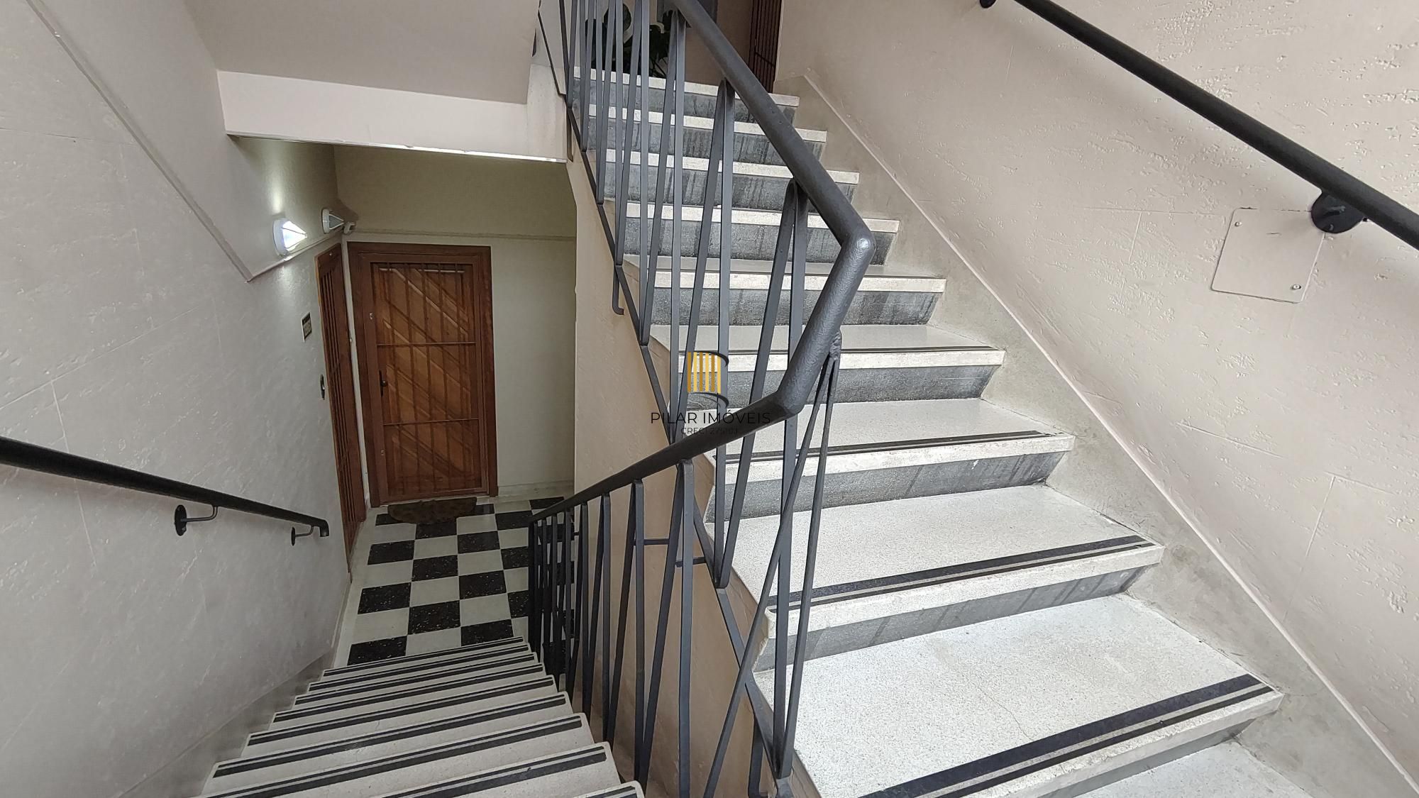 Apartamento de 2 dormitórios no bairro Medianeira.